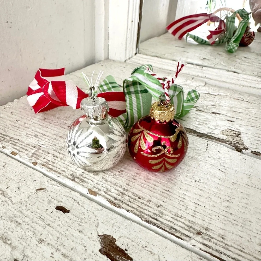 Pair of Vintage Christmas Ornaments Decor Ribbon Holiday Glitter